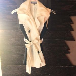 BLACK AND WHITE ANATOMIE DRES TOP VEST BUTTON DOWN